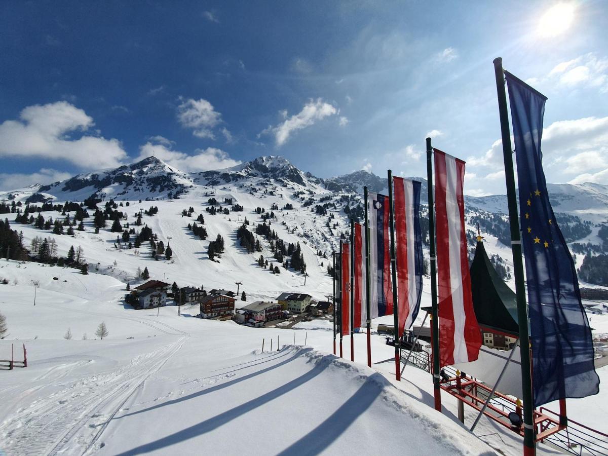 Austria Alpinhotel Ski In Ski Out An Der Edelweissbahn Obertauern Exteriör bild