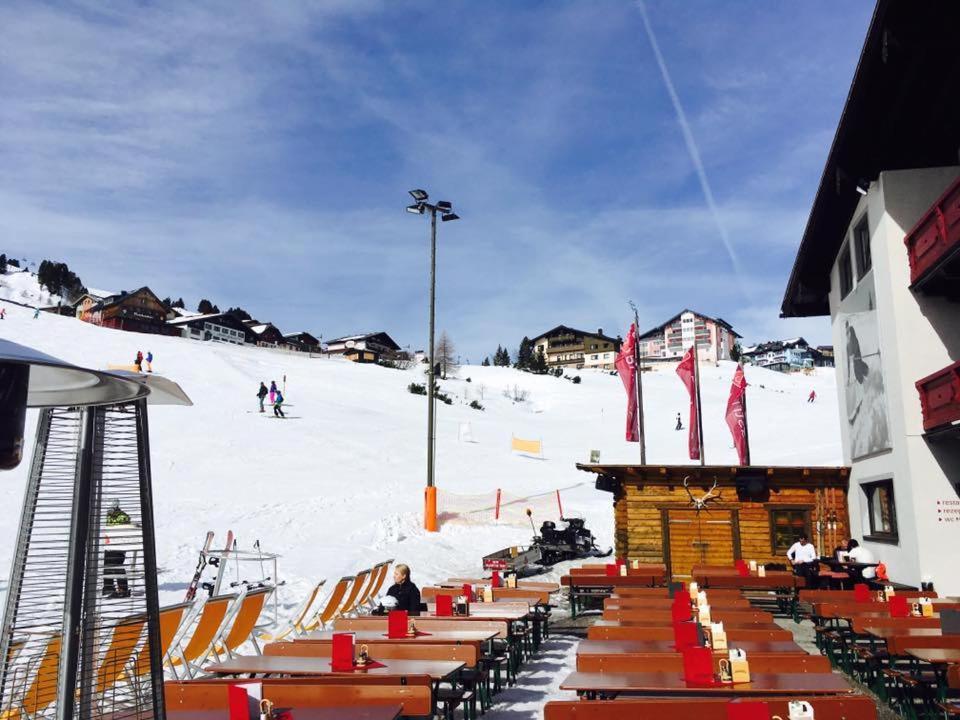 Austria Alpinhotel Ski In Ski Out An Der Edelweissbahn Obertauern Exteriör bild