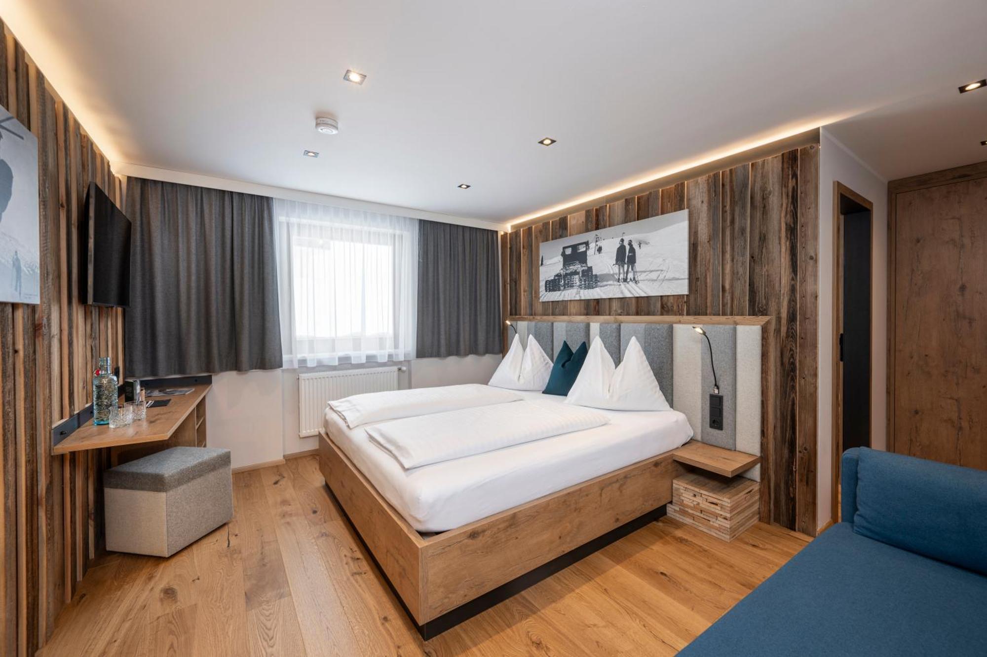 Austria Alpinhotel Ski In Ski Out An Der Edelweissbahn Obertauern Exteriör bild